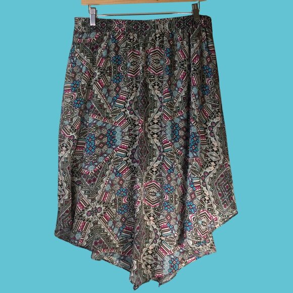 Maurice’s Geometric Asymmetrical Skirt Size Medium - Picture 2 of 10